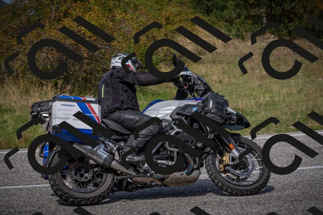 20250907123902-_5005130_am_