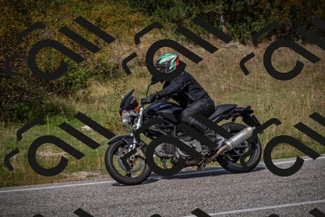 20250907124012-_5005137_am_