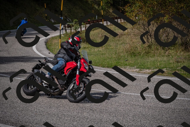 20250907124021-_5005147_am_