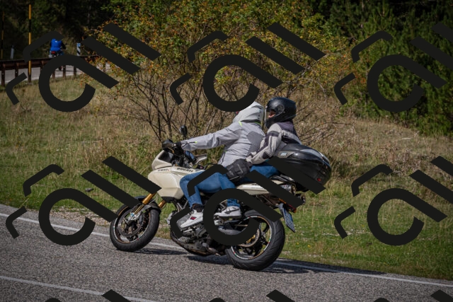 20250907124024-_5005151_am_