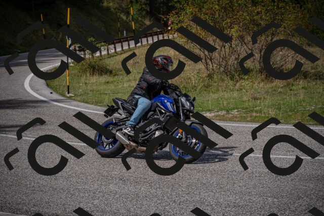 20250907124042-_5005164_am_