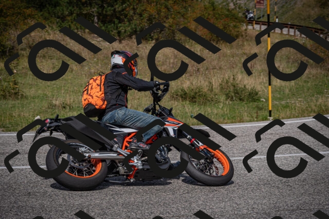 20250907124149-_5005170_am_