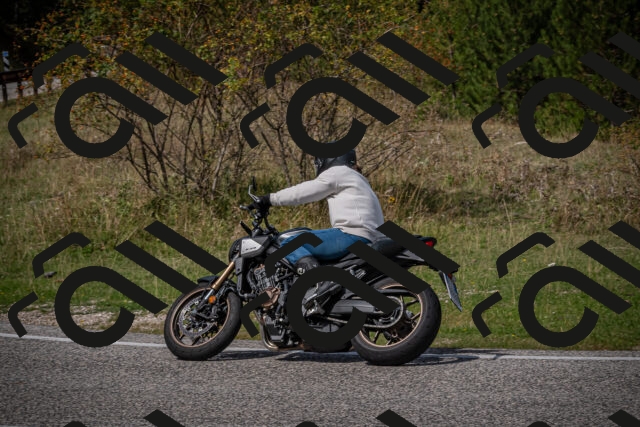 20250907124356-_5005208_am_