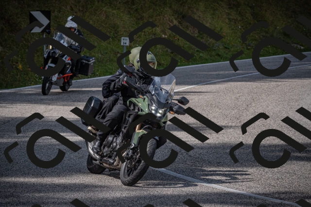 20250907124923-_5005273_am_