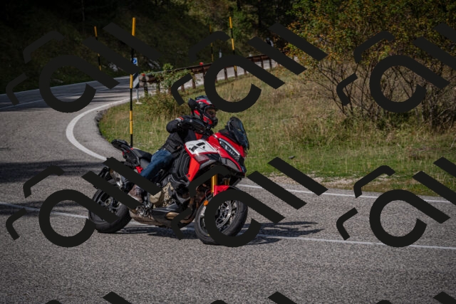 20250907124931-_5005281_am_