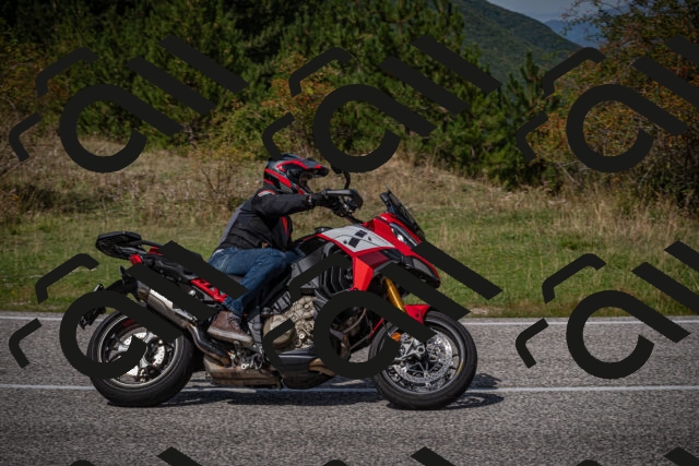 20250907124932-_5005282_am_