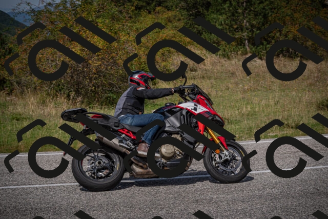 20250907124932-_5005283_am_