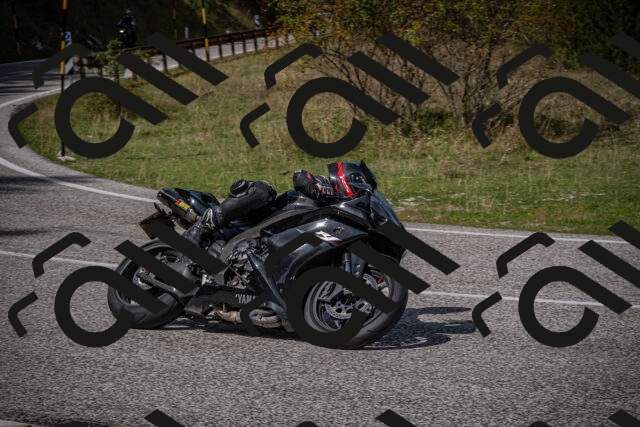 20250907124940-_5005289_am_