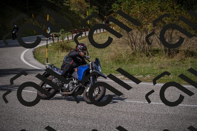 20250907124943-_5005295_am_