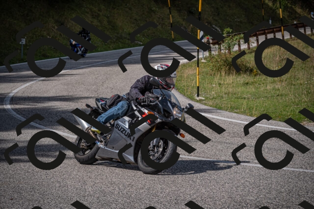 20250907124946-_5005300_am_