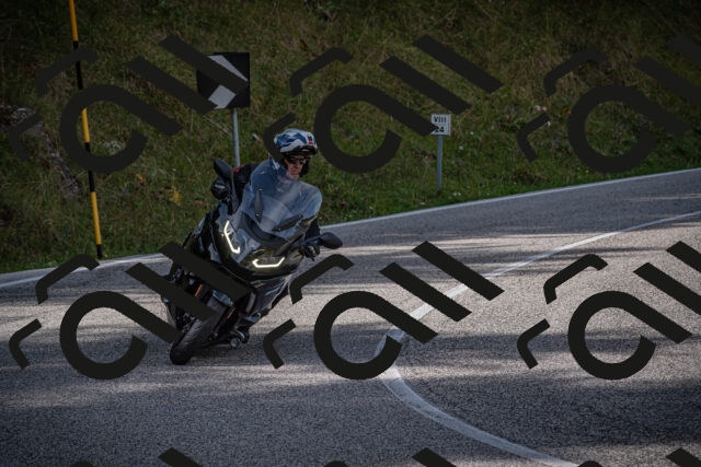 20250907124956-_5005306_am_