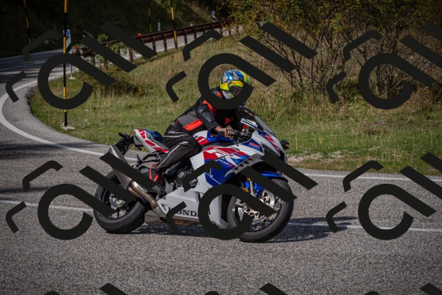 20250907125104-_5005332_am_