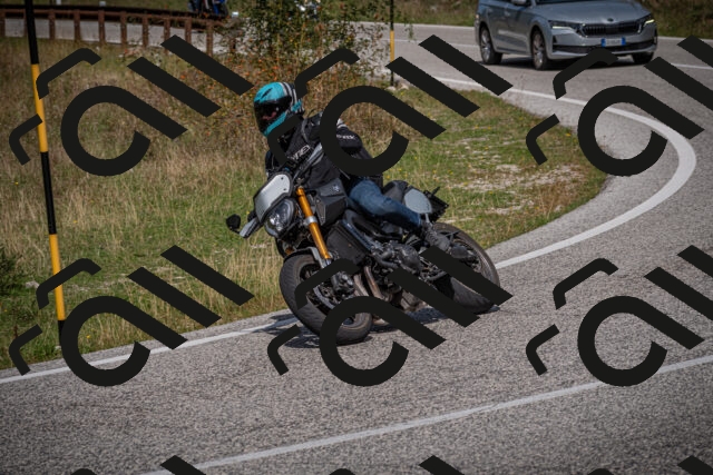 20250907125252-_5005380_am_