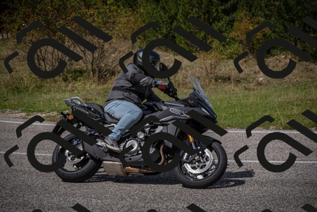 20250907125400-_5005414_am_