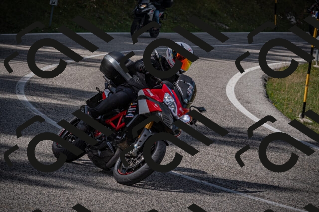 20250907125457-_5005462_am_