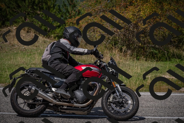 20250907125629-_5005512_am_