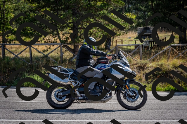 202509071014-DSC_2024_c2