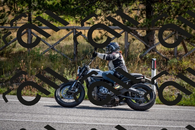 202509071112-DSC_2678_c2