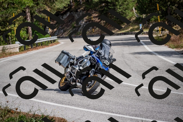 202509071211-DSC_3317_c2