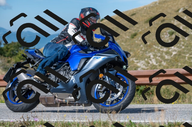 202509071100-M22_9766_m1_