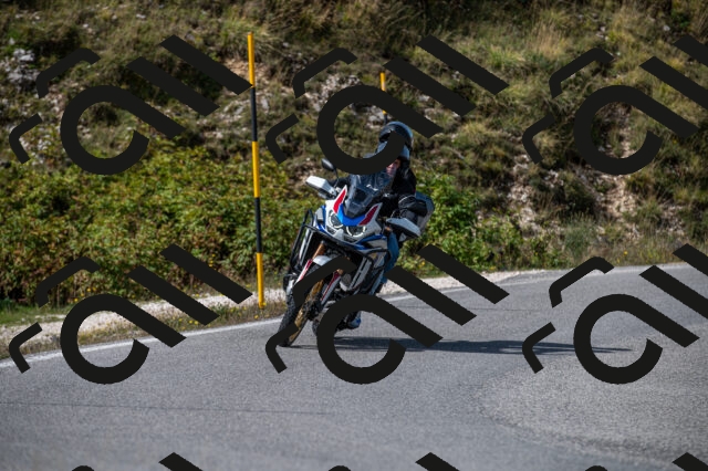 202509071105-M22_9775_m1_