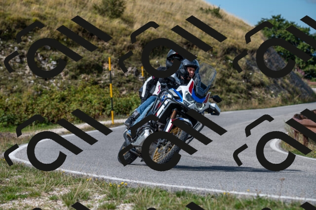 202509071105-M22_9777_m1_