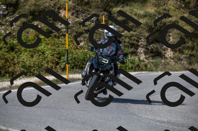 202509071106-M22_9782_m1_