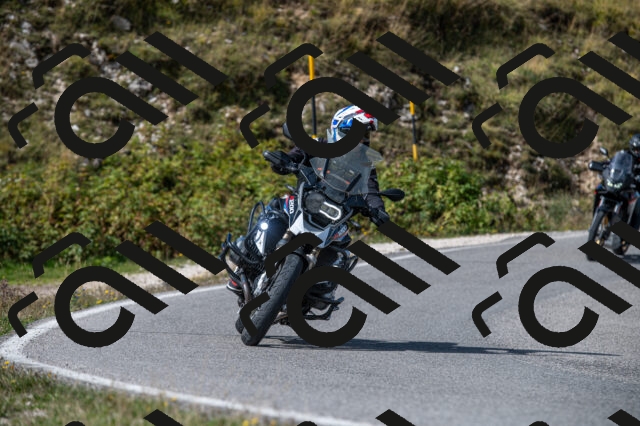 202509071107-M22_9792_m1_