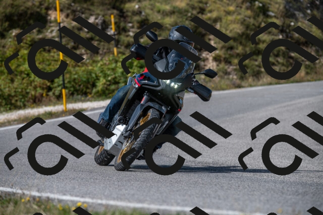 202509071107-M22_9794_m1_