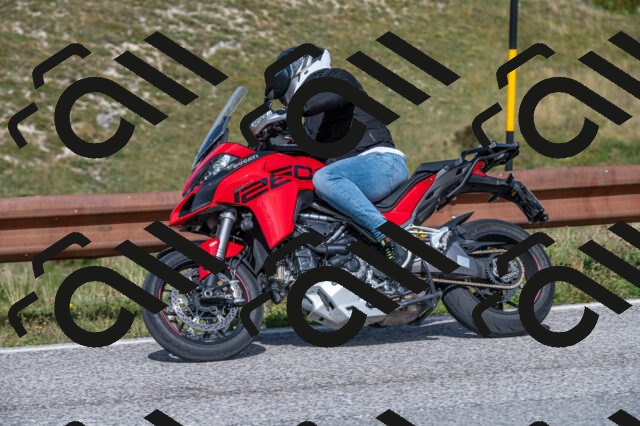 202509071108-M22_9801_m1_