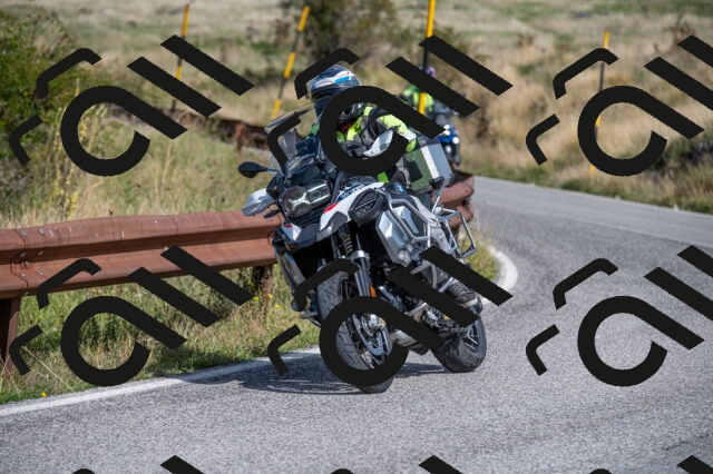 202509071108-M22_9806_m1_