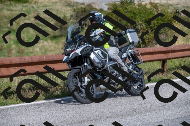 202509071108-M22_9808_m1_