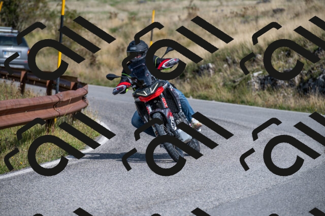 202509071108-M22_9812_m1_