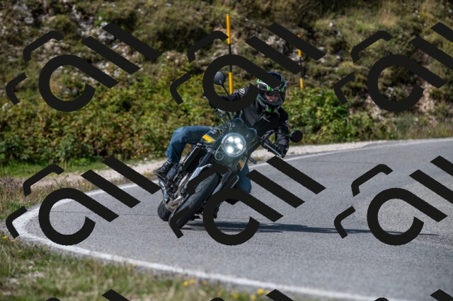 202509071112-M22_9821_m1_