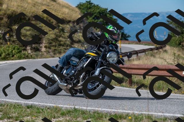 202509071112-M22_9822_m1_