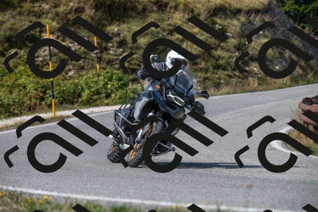 202509071116-M22_9841_m1_