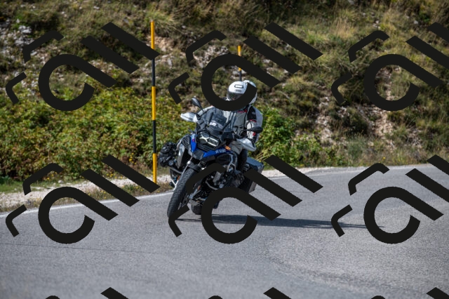 202509071119-M22_9851_m1_