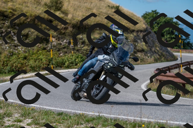 202509071119-M22_9857_m1_