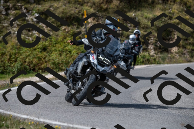 202509071119-M22_9861_m1_