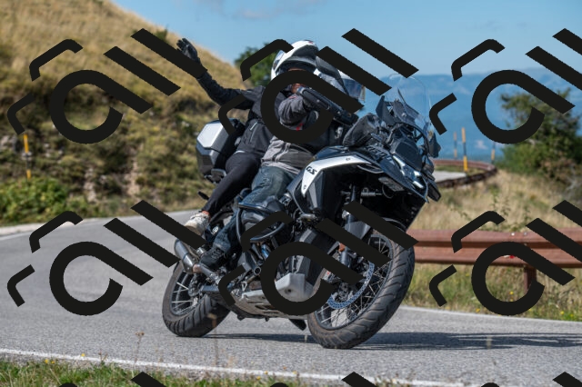 202509071119-M22_9867_m1_