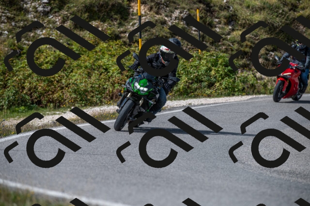 202509071122-M22_9887_m1_