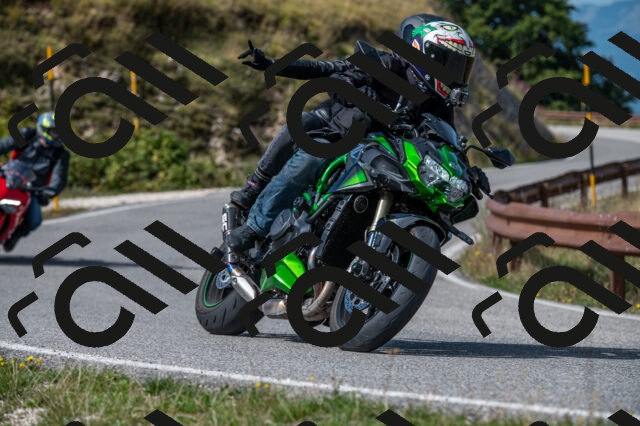 202509071122-M22_9893_m1_