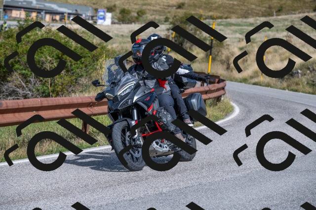 202509071123-M22_9916_m1_