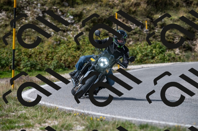 202509071124-M22_9927_m1_