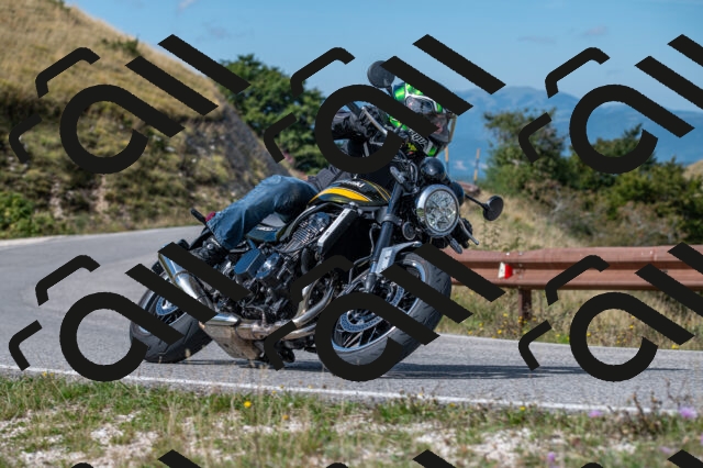 202509071124-M22_9930_m1_