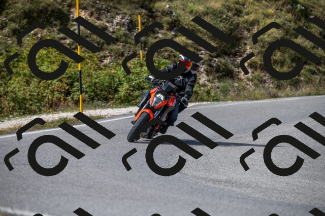 202509071124-M22_9932_m1_