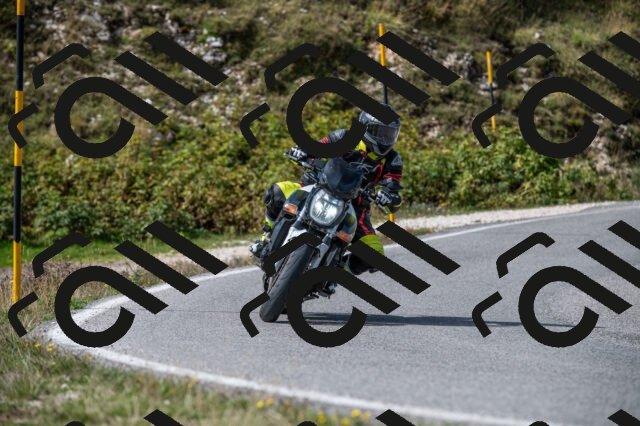 202509071125-M22_9945_m1_