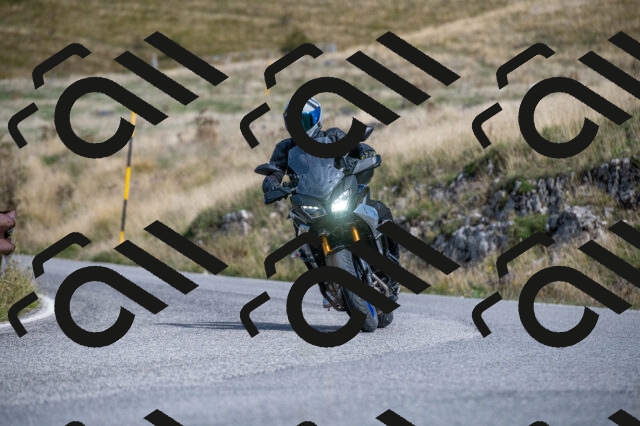 202509071127-M22_9968_m1_