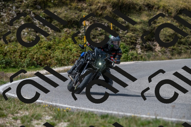 202509071129-M22_9974_m1_