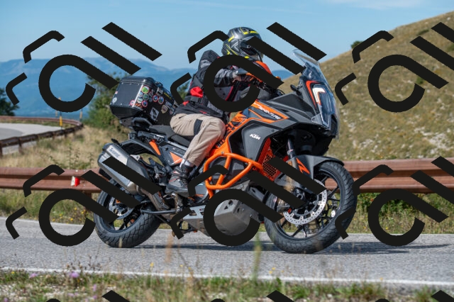 202509071131-M22_0019_m1_